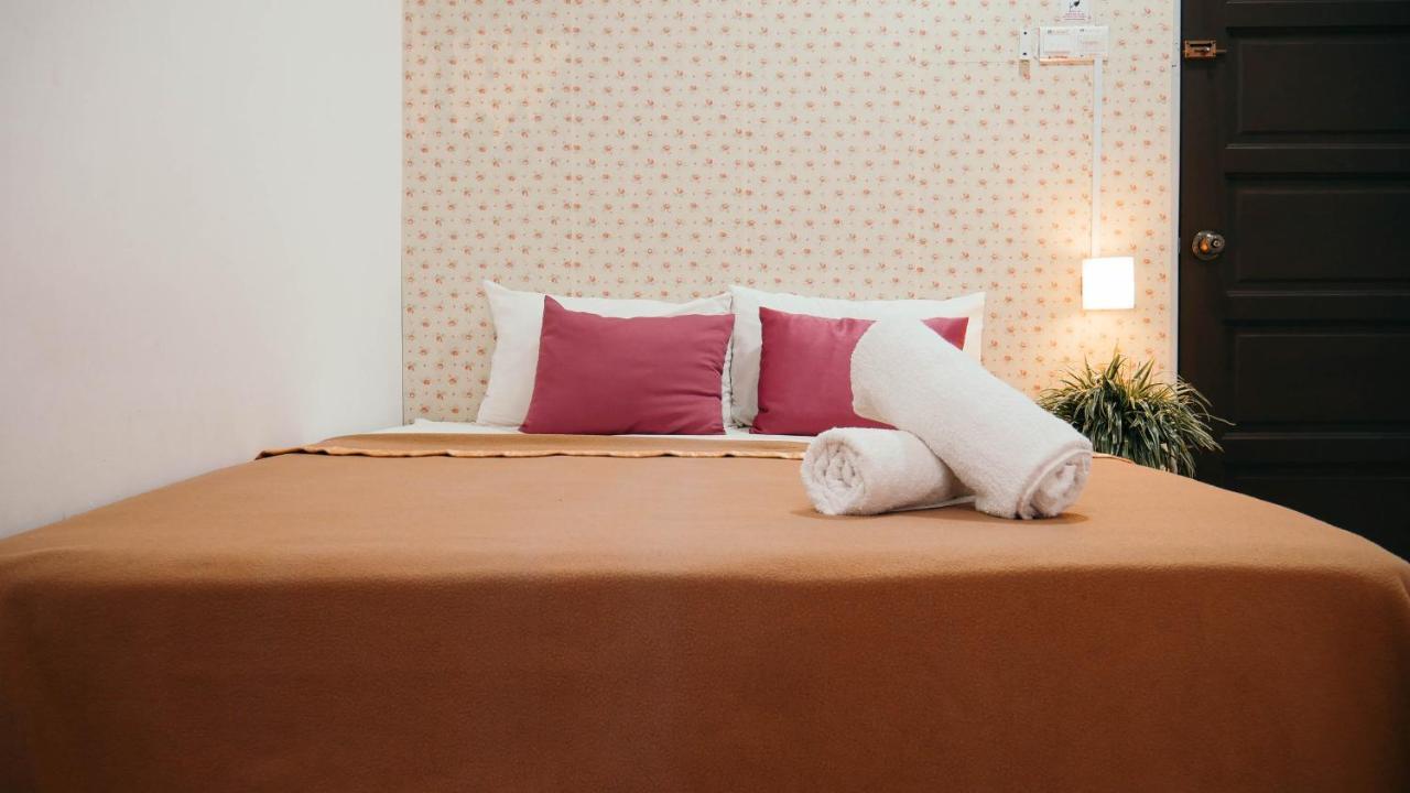 Sura Inn Дунґун Екстер'єр фото